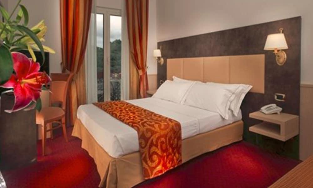 Pinewood Hotel Rome Extérieur photo
