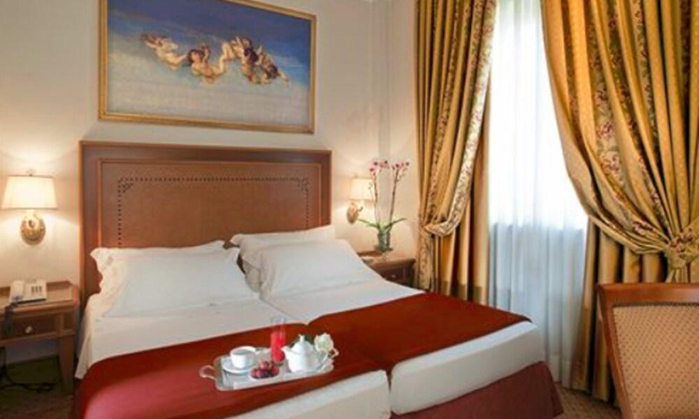 Pinewood Hotel Rome Extérieur photo