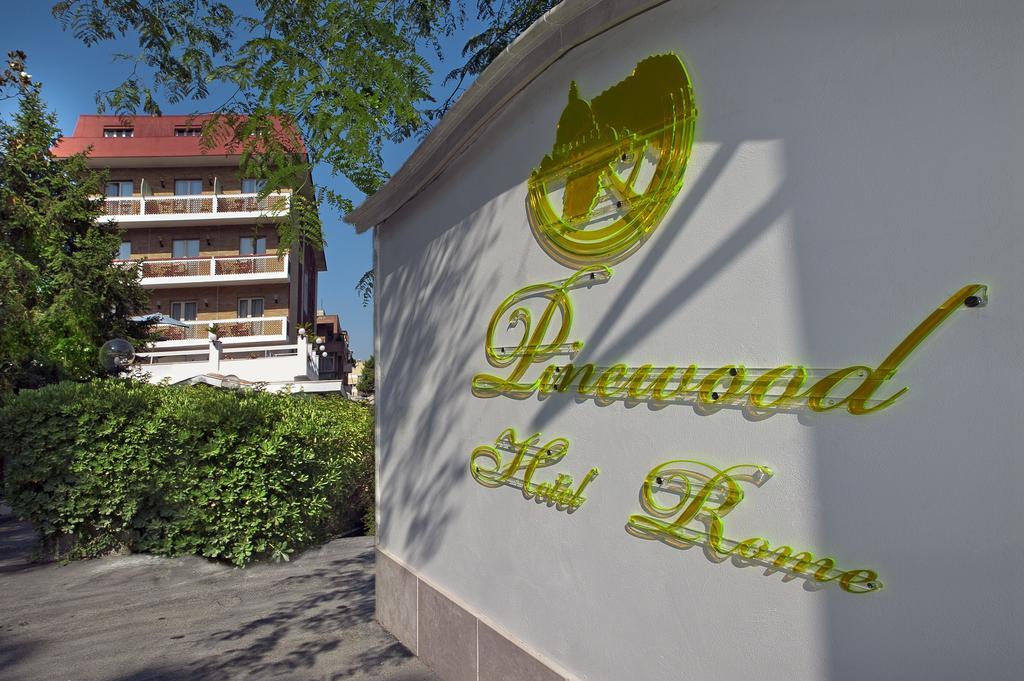 Pinewood Hotel Rome Extérieur photo