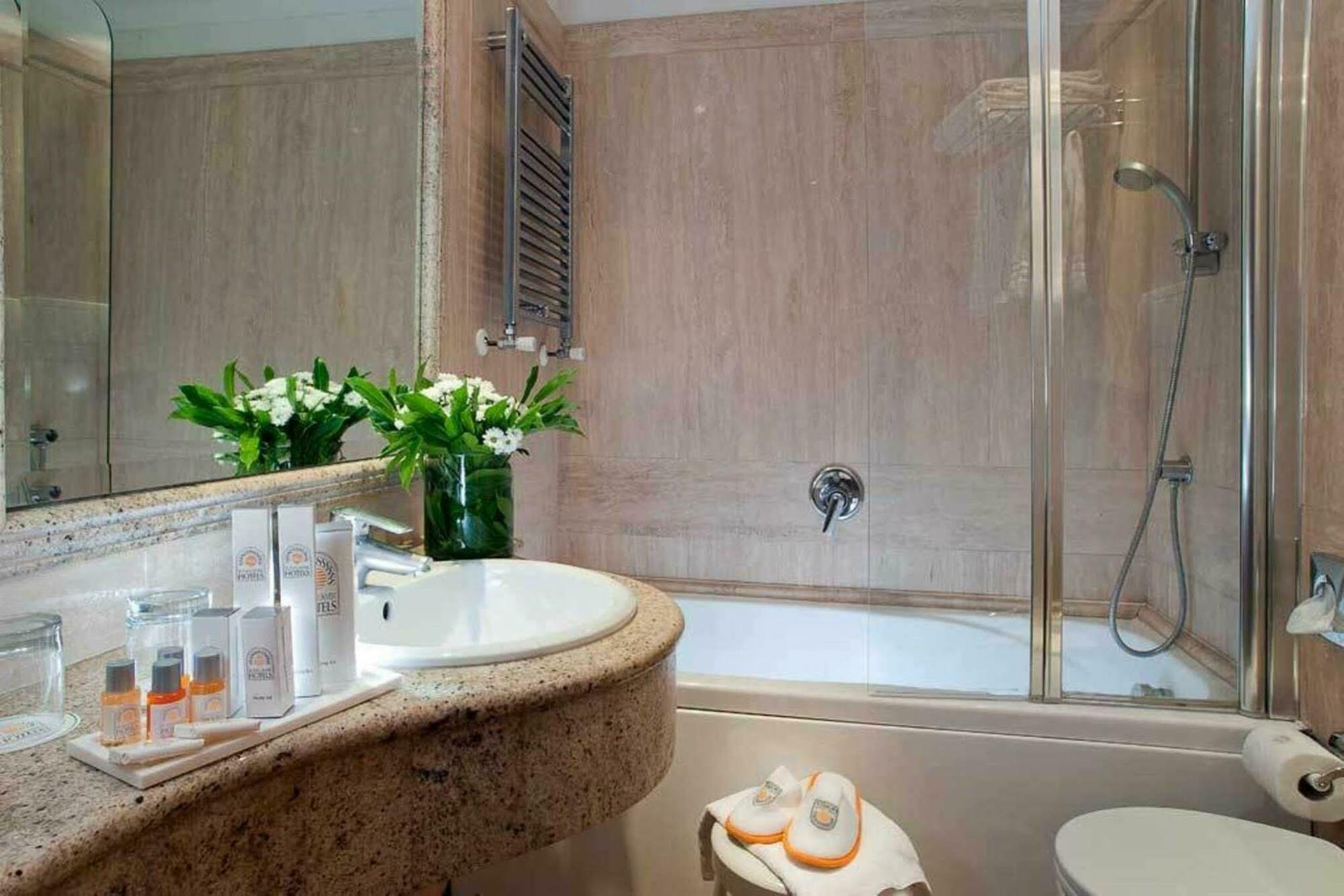 Pinewood Hotel Rome Extérieur photo
