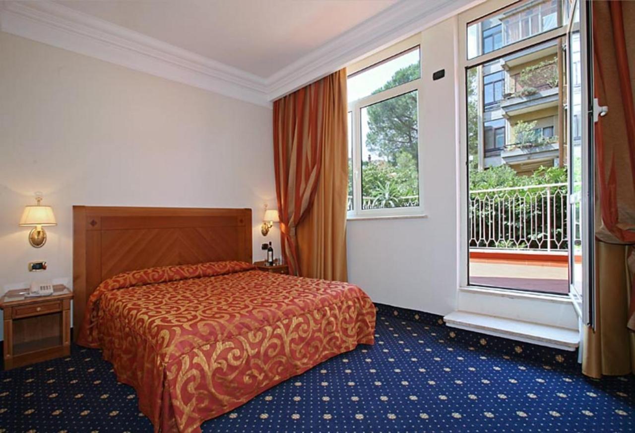 Pinewood Hotel Rome Extérieur photo